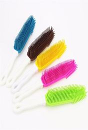 Long Handled Pet Dog Bath Brush Cat Puppy Hair Removal Brush Rubber Pet Cleaning Supplies212u4040631