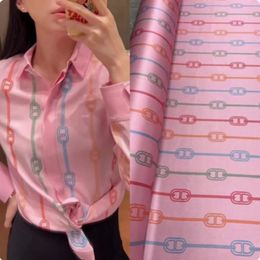21 M Mi Summer Design Pink Bottom With Colored Chain Printed Real Silk Elastic Twill Fabric Luxury Dress Shirt Pants Tissue 240511