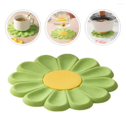 Table Mats Flower Potholder Silicone Mat Pad Heat Daisy Shaped Bar Silica Gel Household