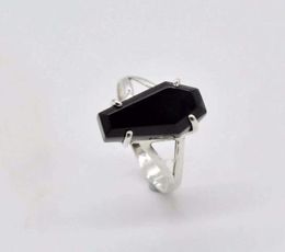 Cluster Rings Retro Black Imitation Coffin Shape Ring Vampire Halloween Punk Gothic Male And Female Hip Hop Party Jewellery Gift9512720