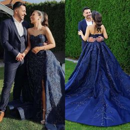 Stunning Navy Blue Dress With Overskirts Sweetheart Beading Lace Wedding Dresses Bridal Gowns Front Slit Sweep Train Designer Country Robe Mariage 0515