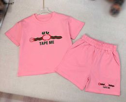 Top boys girls Short sleeved suit lovely pink kids tracksuits Size 90-150 summer baby clothes boys T-shirts and shorts Jan20