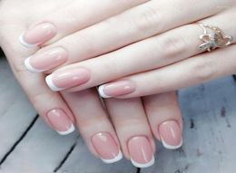 False Nails 24Pcs Simple French Nude Pink Bride Wedding Women Fake Full Cover Artificial Manicure Nail Art Decoration TipsFalse St1630859