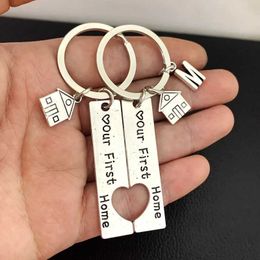 Keychains Lanyards letter A-Z New house charm keychain Our First Home Key Holder Bag Unisex Letter Zinc Alloy Key Chain Pendant Accessories Gift Y240510