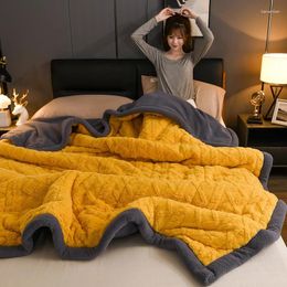 Blankets Triple Layered Cotton Milk Plush Blanket Thickened Machine Washable Casual Winter Lamb Cover Quilt