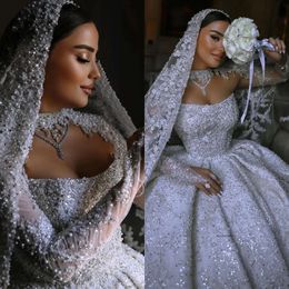 Vintage Crystal Ball Gown Wedding Dress For Bride Pearls Beading Lace Wedding Dresses Strapless Vestido De Noiva Dubai Saudi Arabic Robe Mariage Bridal Gowns 0515