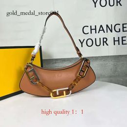 fendibags Underarm Hobo Shoulder Bag Half Moon Bag Leather Purse F Letter Clutch Bags Glass Chain Decoration Handbags Bags Designer Women 3614