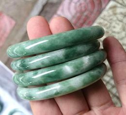 Bangle Women039s Light Green Floating Flower Jade Bracelet Imitation Jadeite Color Hand Carved Round Boutique Jewelry6096244