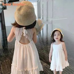Girl's Dresses Bear Leader 2023 New Girl Clothing Summer Beach Holiday Style Childrens Dress Baby Foreign Style Open White Sling Ski d240515