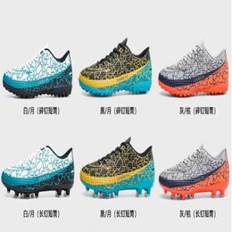 Large, low top men's Football boot, spiked men's sports shoes, student training shoes, children's shoes 32-47