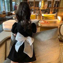 Girl's Dresses Girls Big Bow Backless Dress Childrens Summer Flip Collar Dress Childrens Cute Tank Top 2024 Youth Trend Preparatory Style Clothing d240515