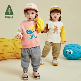 Trousers Amila Baby Boy Girl Pants 2023 Autumn New Multi Color Cotton Patch Bag Cartoon Fashion Casual Mens Clothing Childrens ClothingL240502