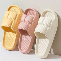 Slippers Fashion Women Shoes Summer Cloud For Men Home Flat Sandals Massage Flip Flops Couples Bathroom Indoor Slides H240514