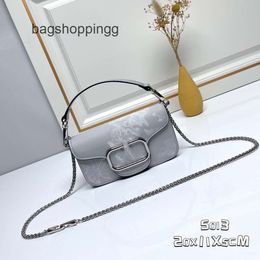 Cowhide Purse Embroidered Vo Bag Trendy High Women Lady Version Event Square 2024 Summer Shoulder Bags New Rock Vallenteno Quality Style Stud Small FEMB