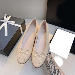 Brand Paris Designer Cowhide Flats Sandals Women Low Heel Black Ballet Toe Shallow Shoes Slip On Loafer Round Toes Formal Dress Flat Shoe Size S DH fd s