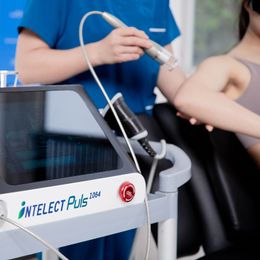 Intelect Puls High Power Laser With High Intensity Shockwave Plantar Fasciitis Therapy Equipment