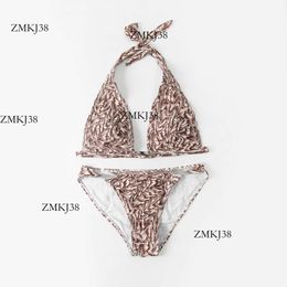 Chanells Bikini Triangl Bikini Women's Designer Bikini New Lace Sexy Bikini Full Body Letter Belt Chest Cushion No Steel Support Split Triangle Sports Swimsuit 276