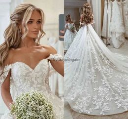 Gorgeous Lace Wedding Dresses Arabic Dubai Elegant Off Shoulder Backless Appliques 3D Flora Long Train Bridal Gown Vestidos Custom Made BC15570