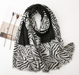 Leisure Time Mianma Wind Feel Scarf Woman Jibai Take The Edge Frame Zebra Grain Lovers Long Fund Shawl Dual PurposeNew Fashion7903146