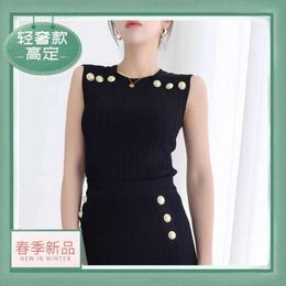 Black and White Women's 2024 Summer New Base Shirt with Thin Hollow Out Small Fragrant Fashion Knitwear Top