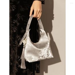 Shoulder Bags Chinese Leather Bucket Lunch Box Bag Silver Armpit Holding Single Crossbody Handbag Female Purses And Handbags