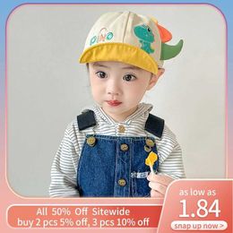 Caps Hats Little Dinosaur Baby Duck Tongue Hat Cotton Kids Short Brim Baseball Hats Cute Cartoon Children Sunshade Peaked Cap Baby Visors Y240514