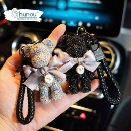 Lanyards Luxury Creative Rhinestone Bear Keychain Fashion Punk Animal Keyring for Woman Car Bag Pendant Key Chains Couple Gift Wholesale AA