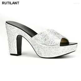 Dress Shoes Latest Italian Women Sandals Decorated With Rhinestone Silver Color Open Toe Sexy Ladies Party Wedding Pumps