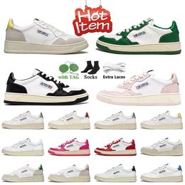 Top quality Casual Shoes mens designer shoes Suede Medalist floor womens trainers cheap Platform sneakers sports walking Two-Tone black white green Panda Comforts