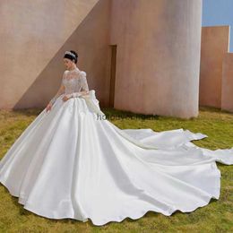 Modern Satin A Line Wedding Dresses 2023 Pleats Plus Size Garden Country Bridal Party Gowns Robe De Soiree Sweetheart Sweep Train Bridal Bling Sequins Wed Dresses
