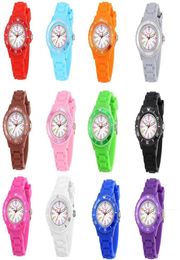 50pcs Kids Children Silicone Sport Quartz Watches Fashion Boys Girls Jelly Candy Colourful Students Plastic Party Gift Watch6509276