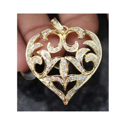 Customize Handmade Premium Quality Heart Shape 1.50Ct Natural Diamond Pendant For Men's And Womens From India Export