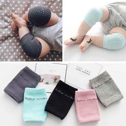 Kids Socks Cotton baby knee pads childrens crawling elbow pads anti slip crawling childrens short knee pads baby knee covers socksL2405