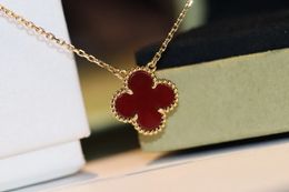 Classic Four Leaf Clover Necklaces Pendants Mother-of-Pearl Stainless Steel Plated 18K for Women Girl Valentine's Mother's Day Engagement Jewelry-Gift wholesaleV2
