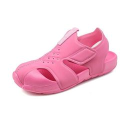 70BK Sandals Childrens Summer Beach Boys Breathable Sports Girls Fashionable Candy Colors Cool Babies Soft and Lightweight Shoes d240515