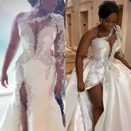 Gorgeous One Shoulder Satin Wedding Dress With Detachable Train Long Seeve Beaded Lace Appliques Side Split Sexy Bridal Gown African Luxury Bride Wear