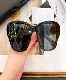 Ladies Butterfly Sunglasses Black Frame Dark Grey Lens 5457 Stones Sun Glasses for Women with Box8089871