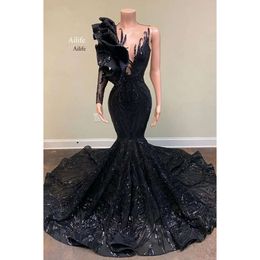 Vintage Black Mermaid Prom Dresses Gothic Evening Sheer Sleeve Sequins Pärled Ruffle Long Women Party OCN GOWNS BC16131 0515