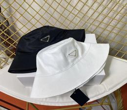 2022 White Black Women Sun Hat Fisher Caps Triangle Design Designers Hats With Stripe leisure Cap9593175