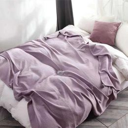 Blankets Solid Color Lattice Cover Blanket Spring Autumn Air Conditioning Plain Hairball Single Double Sofa Thin Quilt