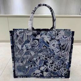 Designer handbag Women 3D Embroidery Tiger Canvas Shopping Bags handbag Fashion large Book totes Ladies Flower Letter Braided Handle Shoulder Bag