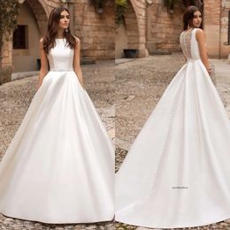 Fashion A Line Dresses For Bride Bateau Sleeveless Satin Wedding Dress Button Back Designer Bridal Gowns Sweep Train 0515