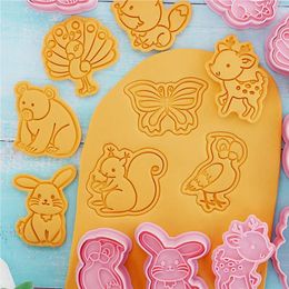 Baking Moulds 8Pcs Set Animals Cookie Cutter Stamp Plastic Cartoon Pressable Biscuit Mould Confectionery Kitchen Pastry Tools