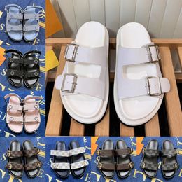 2024 Luxury Sandals Men Women Designer Slippers Paseo Slides Fashion Flat Denim Leather Blue Black White Brown Navy Man Platform Shoes Summer Beach Flip Flops Scuffs
