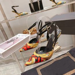 Aesthetic design high-end brand not the same design women's sandals full of girl style high heel design