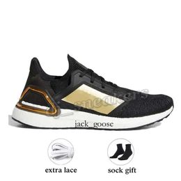 Designer 19 Ultra Boost 4.0 Outdoor Running Shoes Panda Triple White Gold Dash Grey DNA Crew Navy Fashion Mens Womens Platform Loafers Sports Trainers Sneakers 325