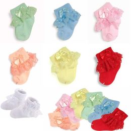 Kids Socks 4 pairs/batch of new lace bow short socks for newborns and infants d240515