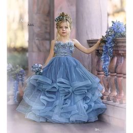 Söta blommaflickaklänningar för bröllop spaghetti spets blommiga applikationer nivåned kjolar flickor pageant klänning barn födelsedagsfest klänningar bc4690 0515