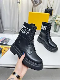 Parigi Winter Womens Boots Boots Channel Bottom Platform Scarpe Woman Fashion Fashion Female Designer Double Luxury Boot 0826