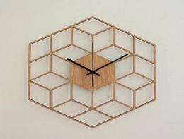 1 Pcs Hexagon Wood Wall Clock European Minimalist Geometric Lines Exquisite Artistic Silently Clock for Cafe Home Living Room Deco1337570